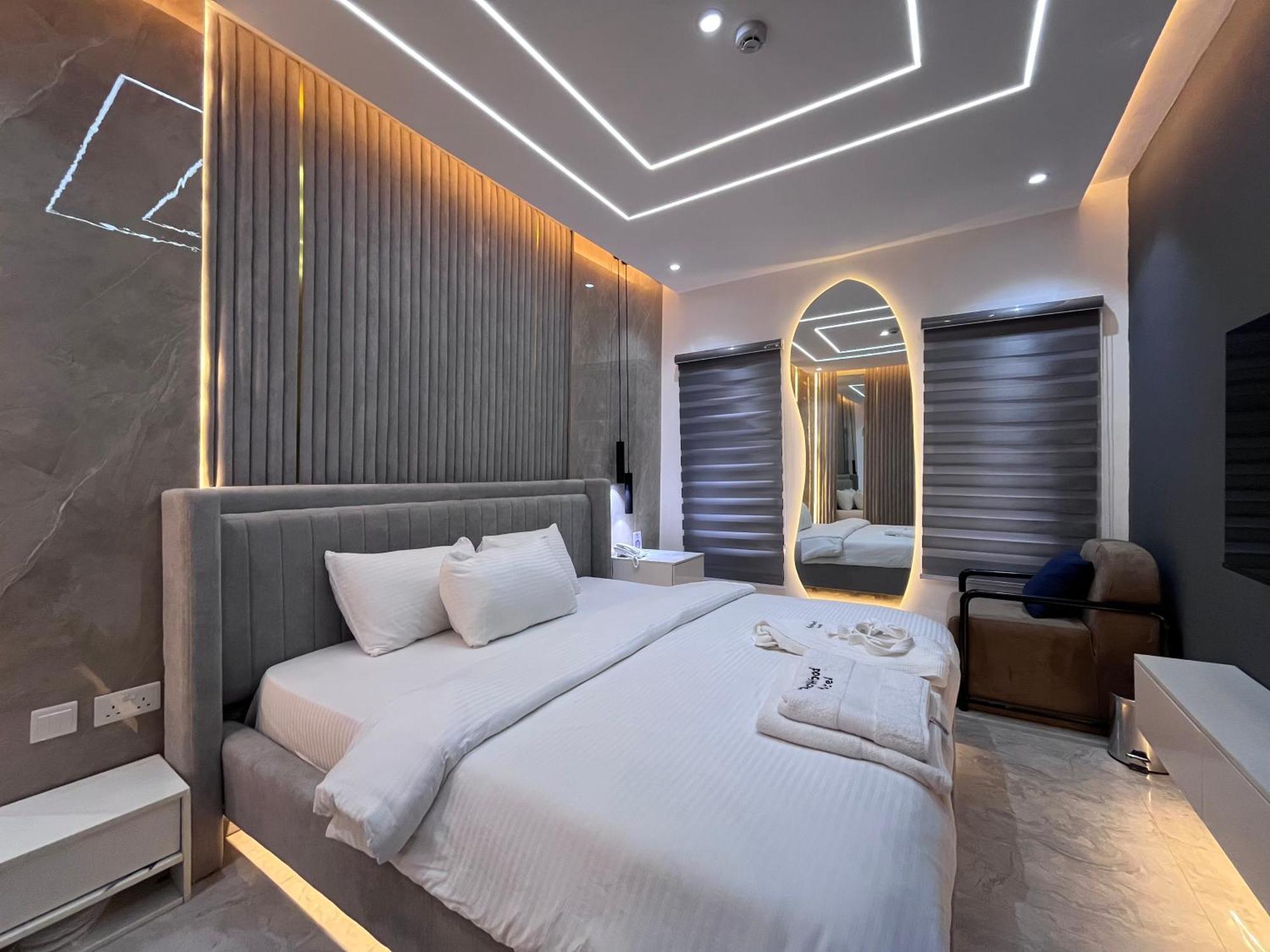 איקג'ה Blackwood Hotels מראה חיצוני תמונה