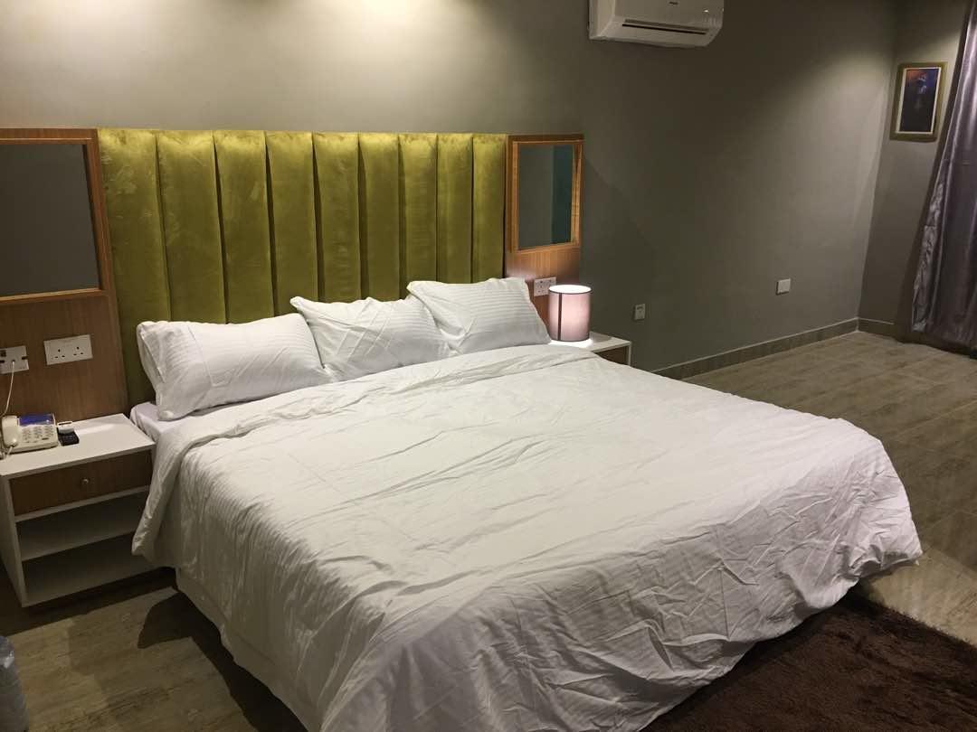 איקג'ה Blackwood Hotels מראה חיצוני תמונה