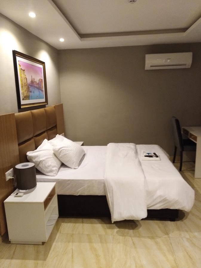 איקג'ה Blackwood Hotels מראה חיצוני תמונה