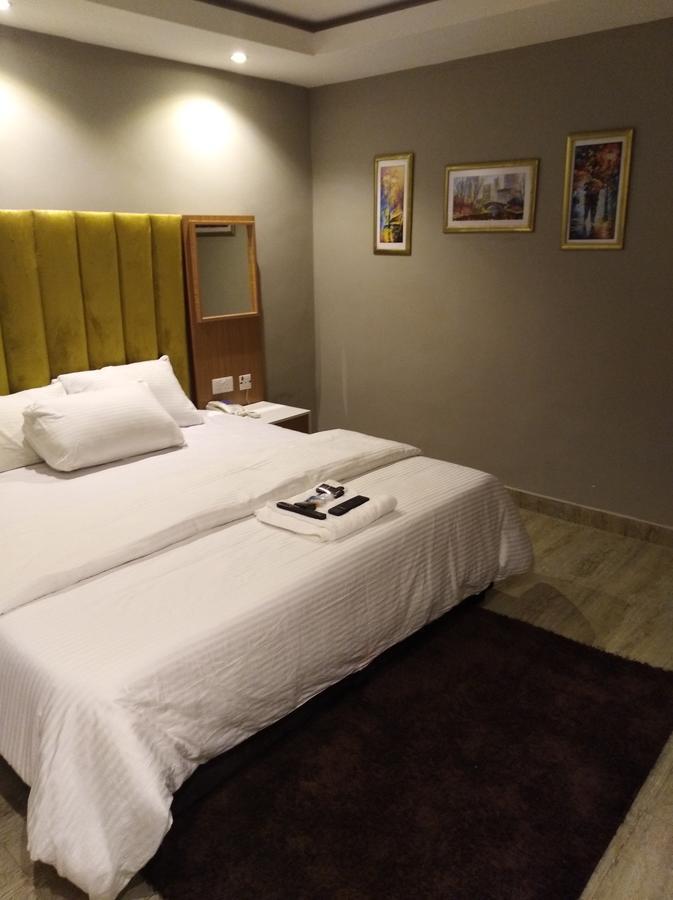 איקג'ה Blackwood Hotels מראה חיצוני תמונה