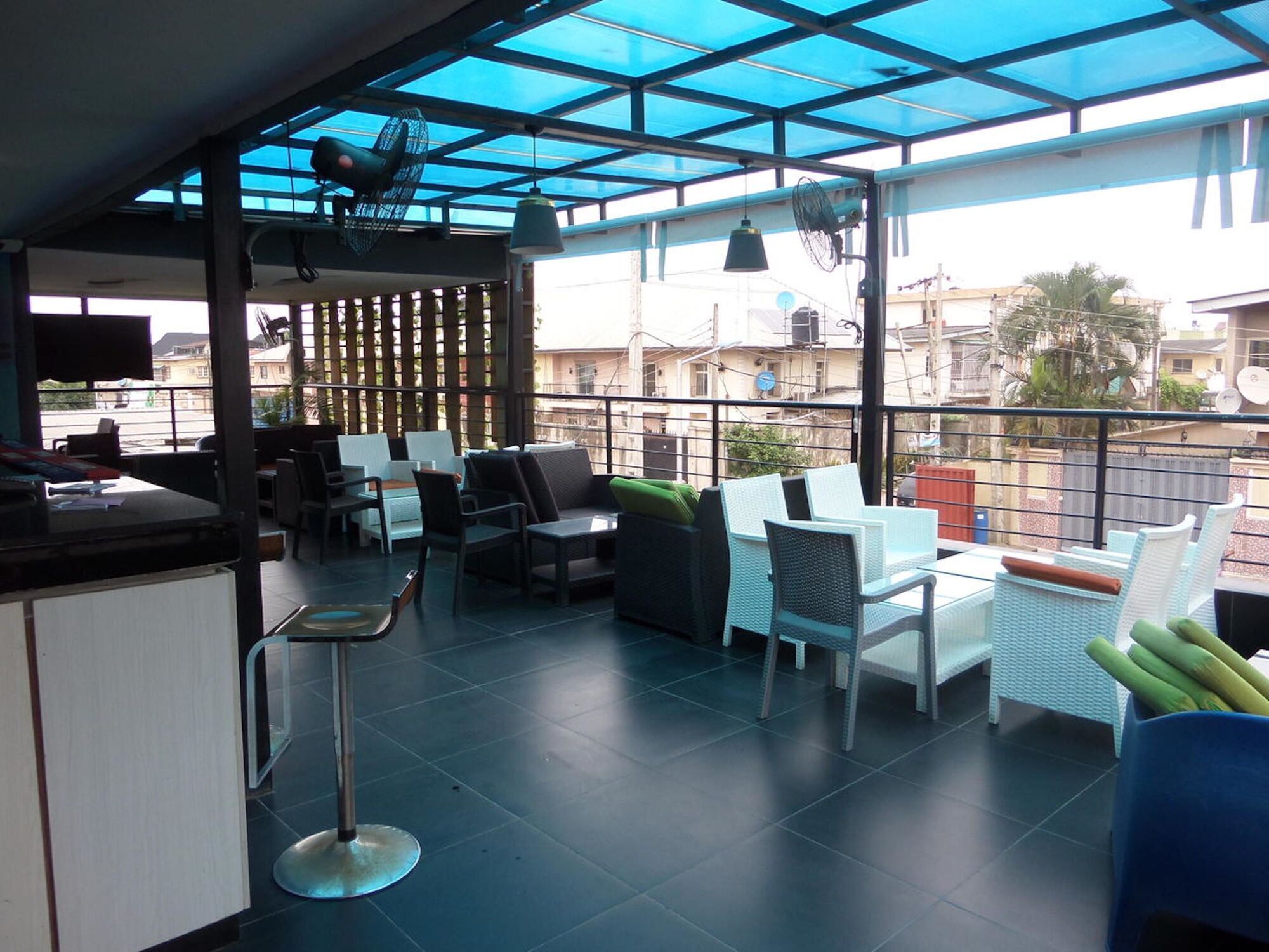 איקג'ה Blackwood Hotels מראה חיצוני תמונה